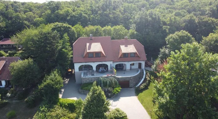 Classy Panoráma Apartman - Image 1