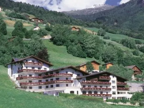 Hotel Alpenfriede - Image 1