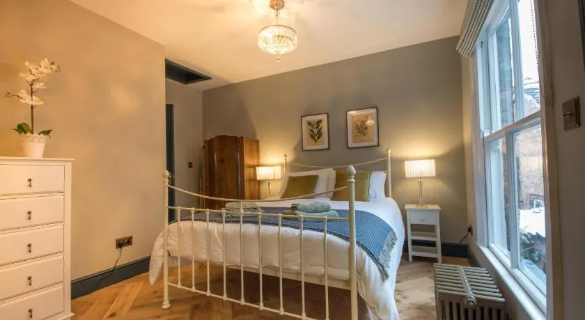 The Little St Apartment - Image 1