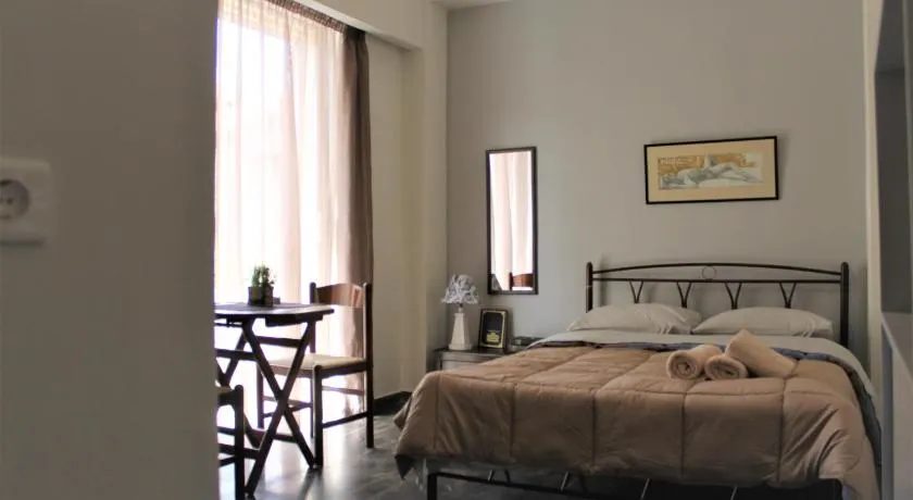 CENTRAL guest room - Image 1