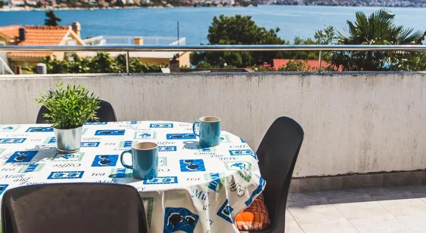 Apartmani Maleš - Image 1