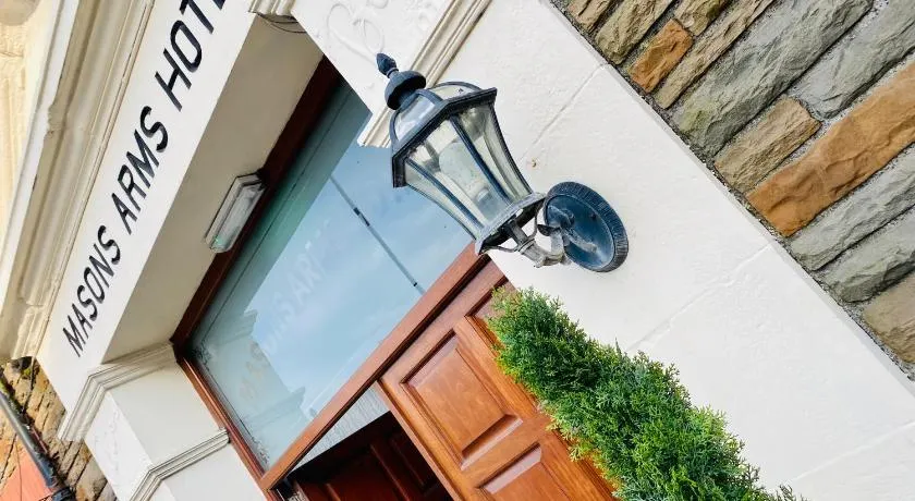 The Masons Arms Hotel - Image 1