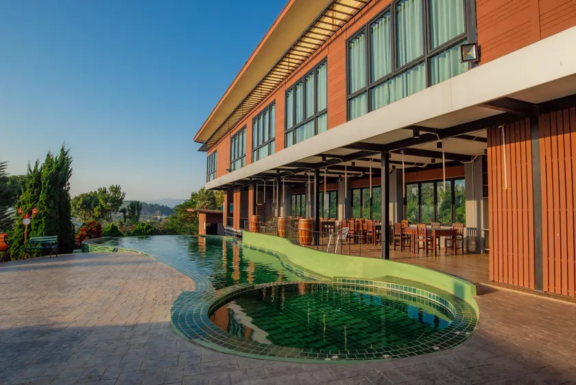 Breezehill Khao Kho Hotel - Image 1
