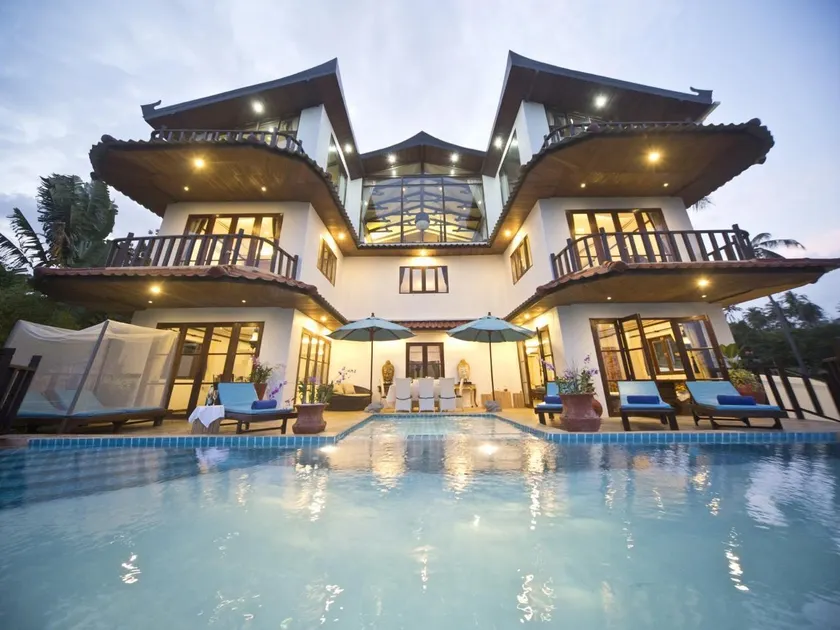 Royal Majestic Grand Thai Villa - Image 1