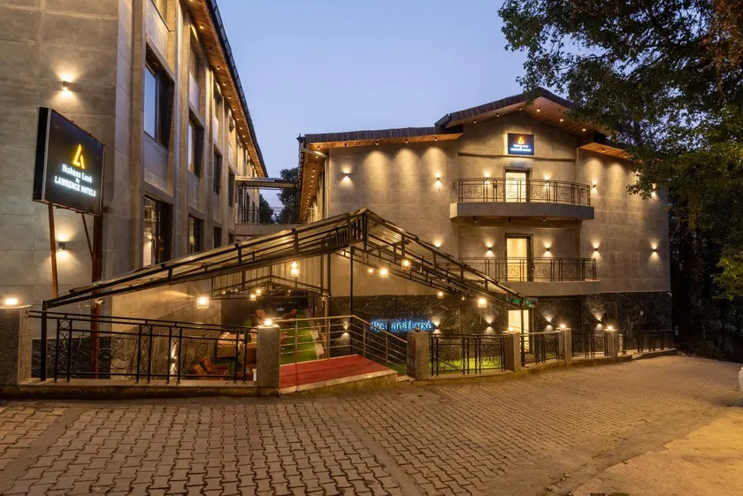 Lawrence Solitaire Resort, Nainital - Image 1
