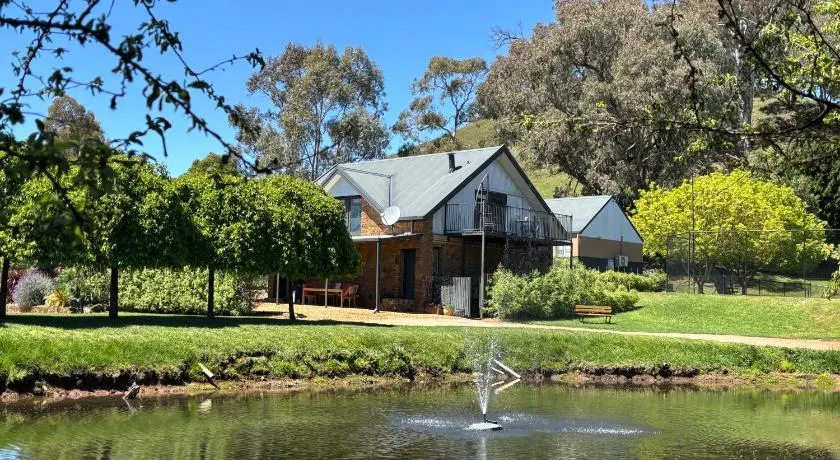 Elevation652 at Mt Bellevue in King Valley - Image 1