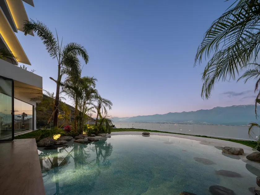 Dali Yuesu Seaview Hotel - Image 1