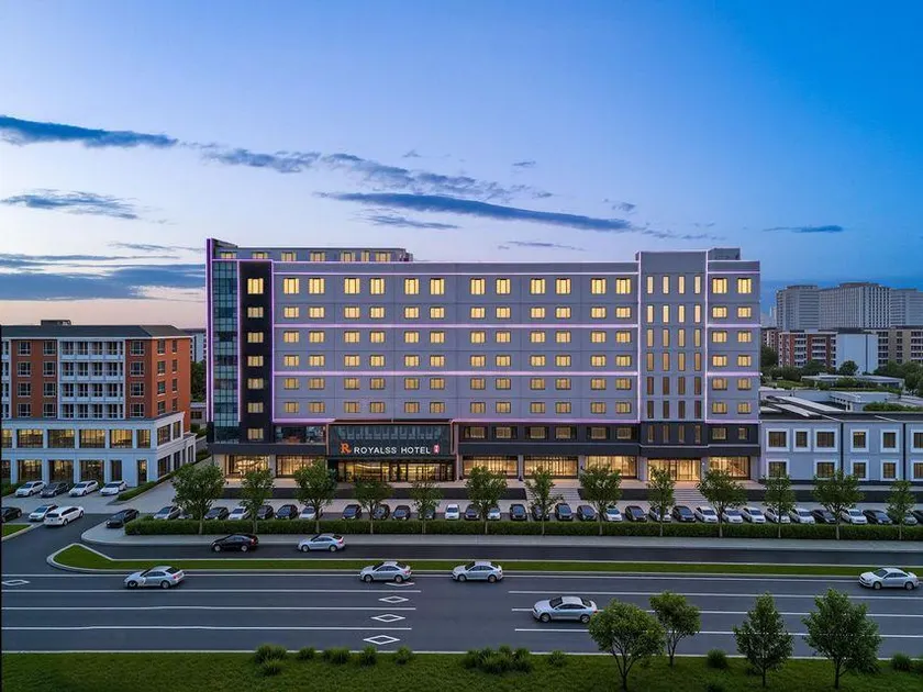 R ROYALSS HOTEL (Hohhot Saihan District Jinqiao Economic Development Zone) - Image 1