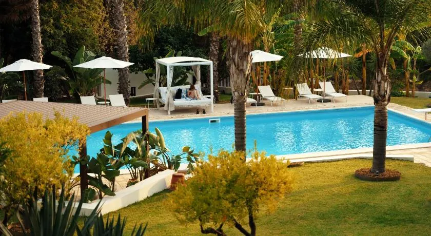 Emesh Boutique Suite - Image 1