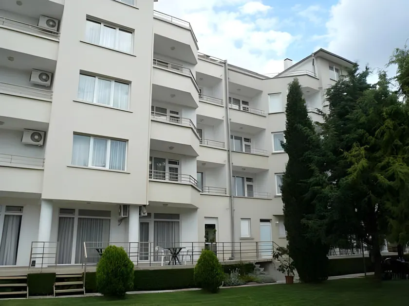 Hotel Astra - Image 1