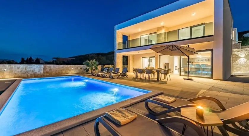 Villa Cissa,brand new villa with private pool - Image 1