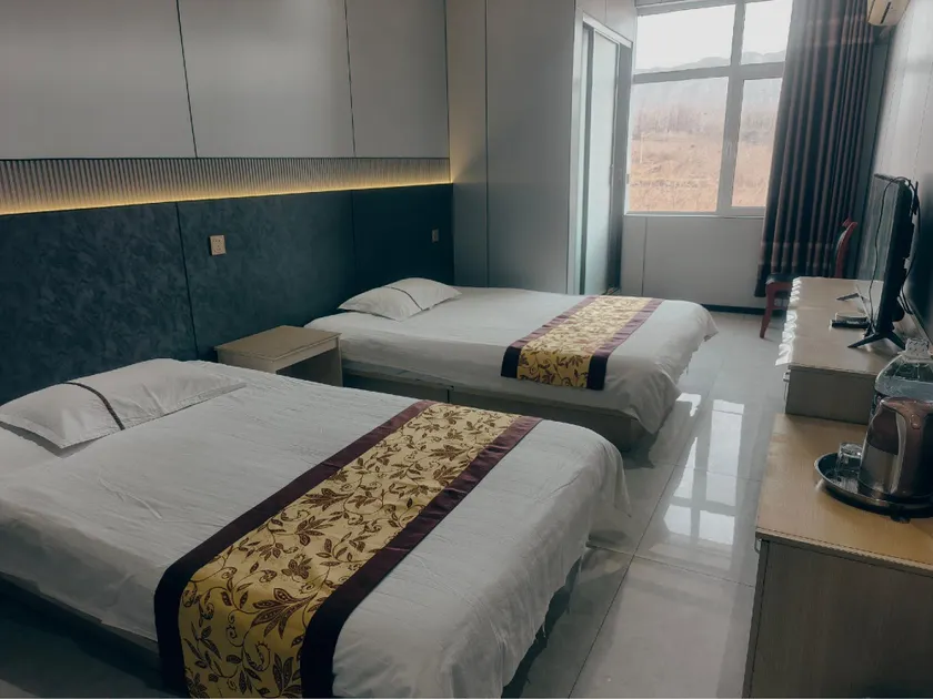 Jin Chaofu Hotel - Image 1