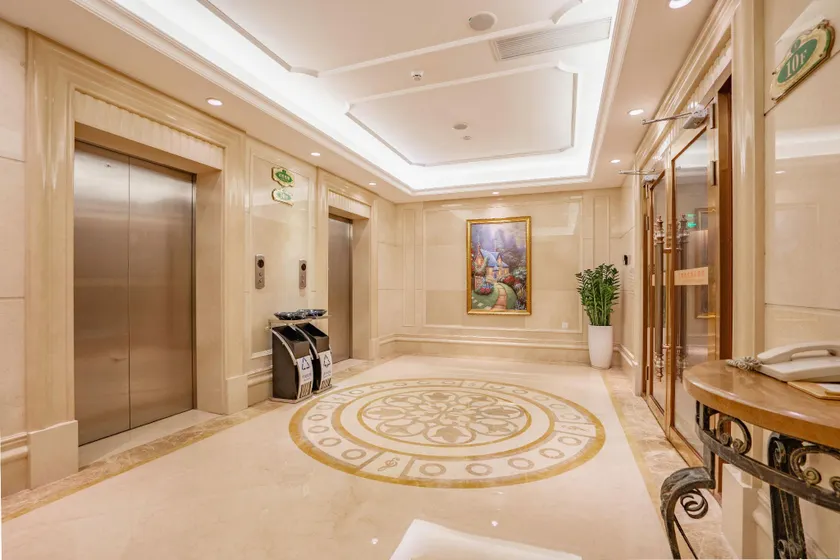 Vienna International Hotel Shenzhen Tianliao - Image 1