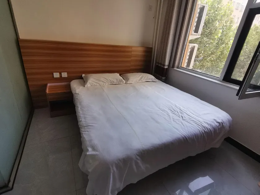 Great Wall Hotel - Image 1