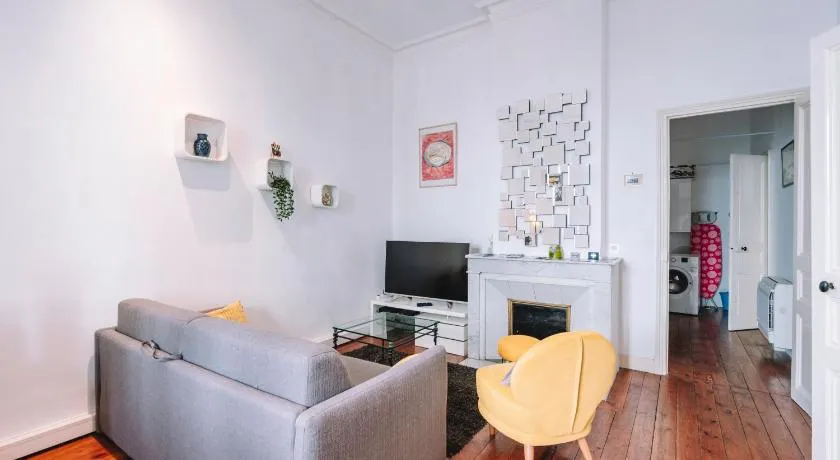 Demeure & Confort by Les Demeures de Rachel - Image 1