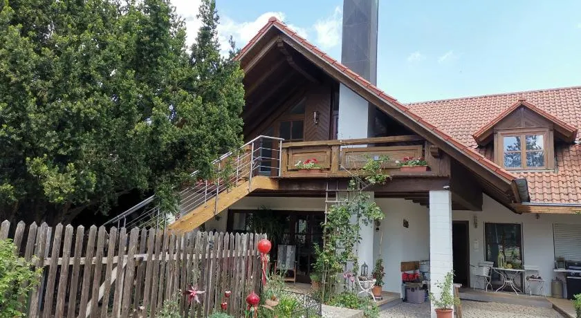 Große Ferienwohnung auf dem Pferdehof Nähe Bamberg, Coburg, Schweinfurt - Image 1