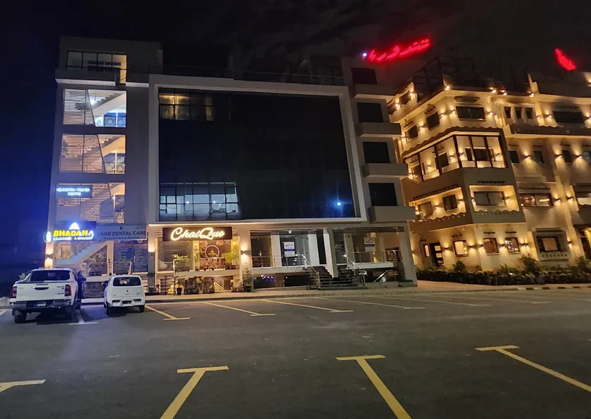 Motorway Majesty Suites Islamabad - Near Islamabad International Airport and Motorway - Image 1