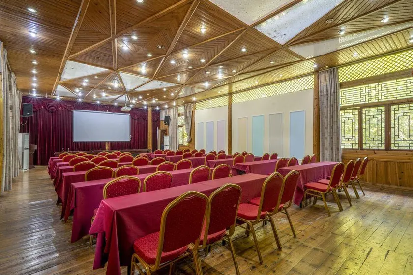 Guyun Langqiao Holiday Hotel - Image 1