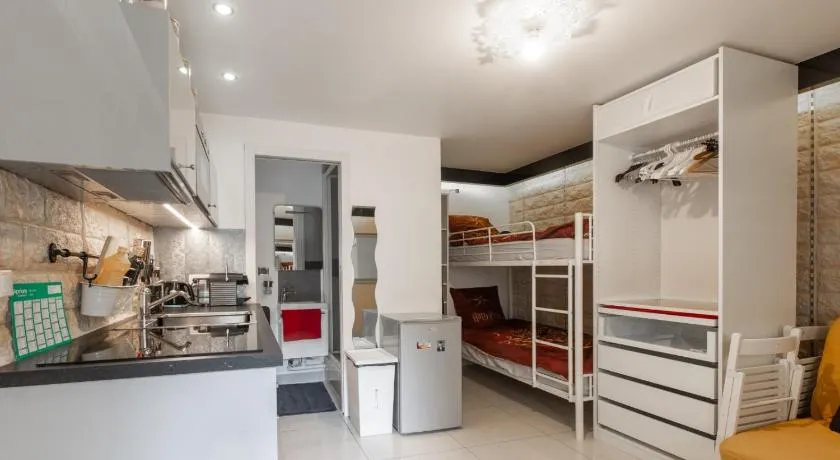 Studio a Paris et désinfection rigoureux du logis - Image 1