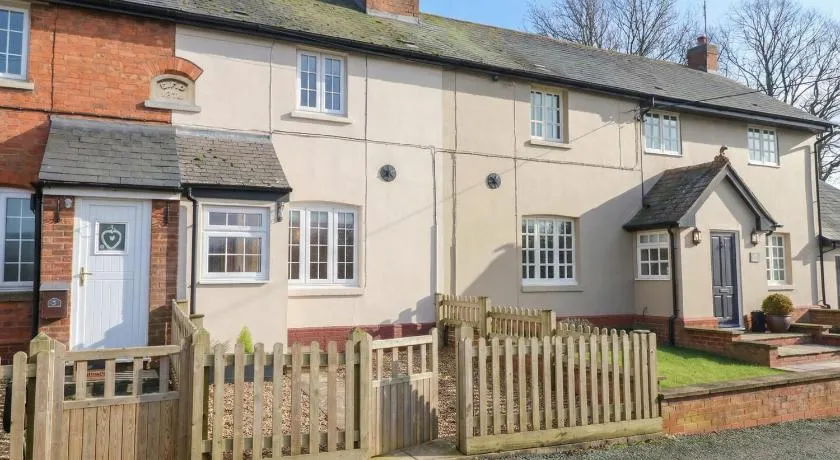 Little Launde Cottage - Image 1