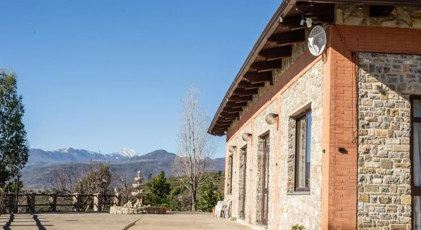 Agriturismo nel cuore del Pollino con Vista Panoramica - Image 1