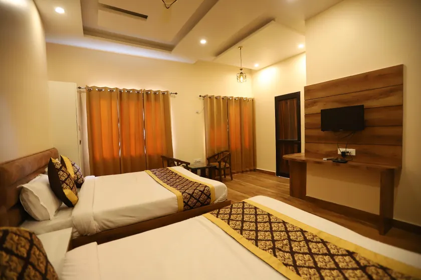 The Park View Hotel - Image 1