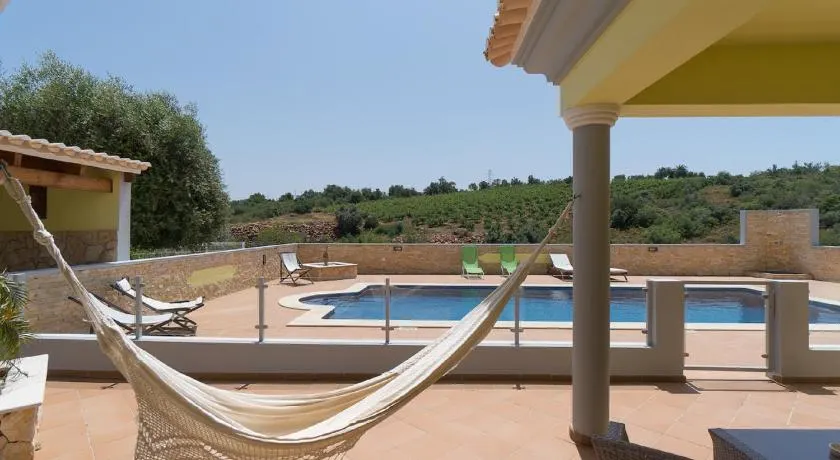 Akivillas Pera Relax II - Image 1