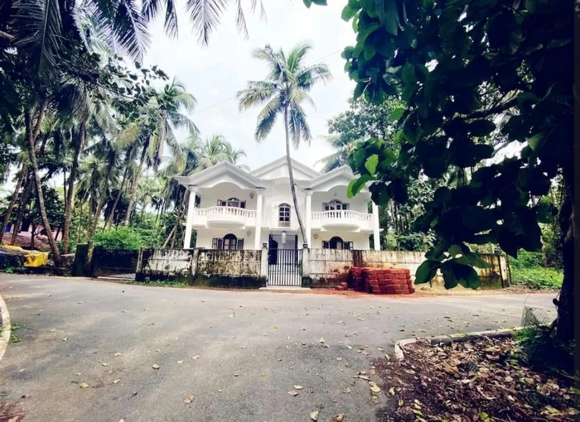 Peaceful gateway in South goa - Image 1