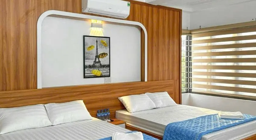 Minh Đức Hotel Quan Lạn - Image 1