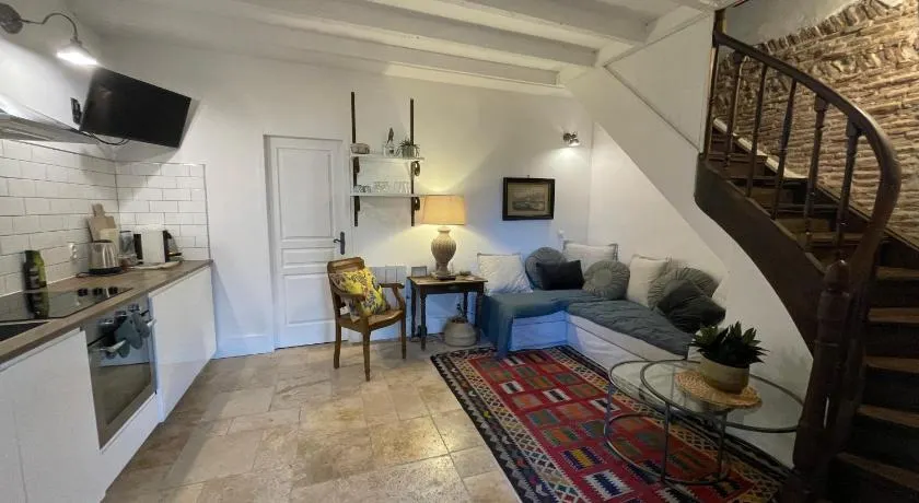 Maison M on the Dordogne Luxurious accommodation - Image 1