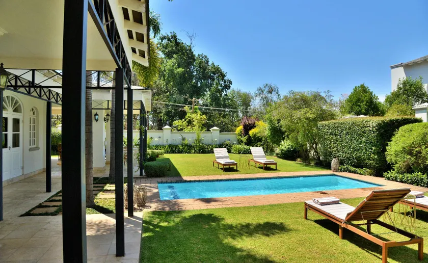 Hyde Park Retreat - Image 1
