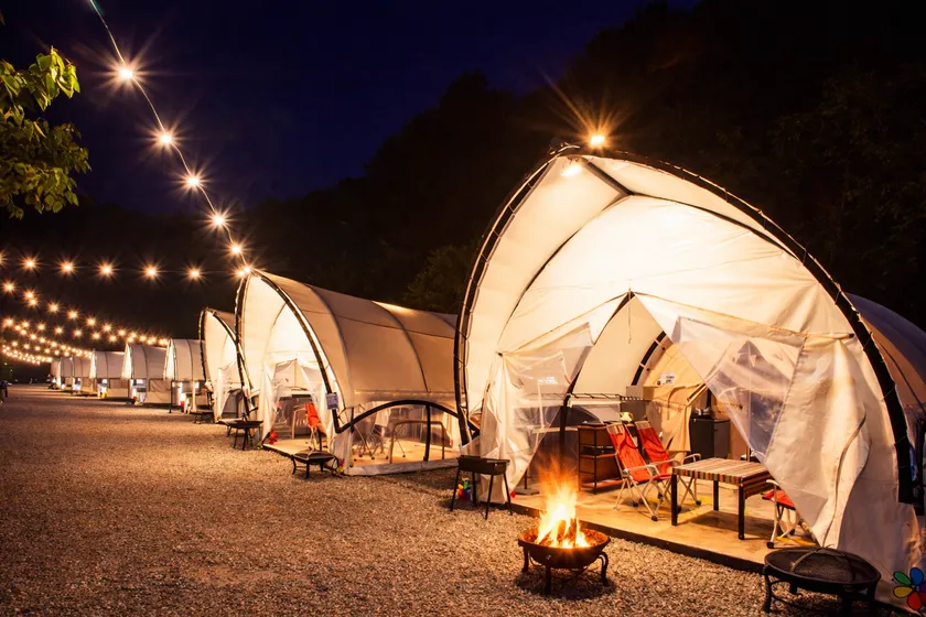 Gapyeong Four Leaf Clover Glamping Caravan Pension - Image 1