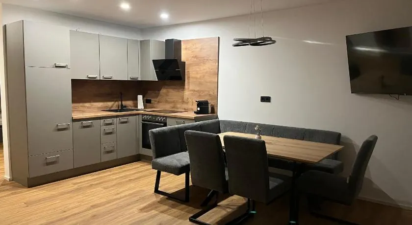 Moderne Ferienwohnung nahe Salzburg & Eugendorf - Image 1