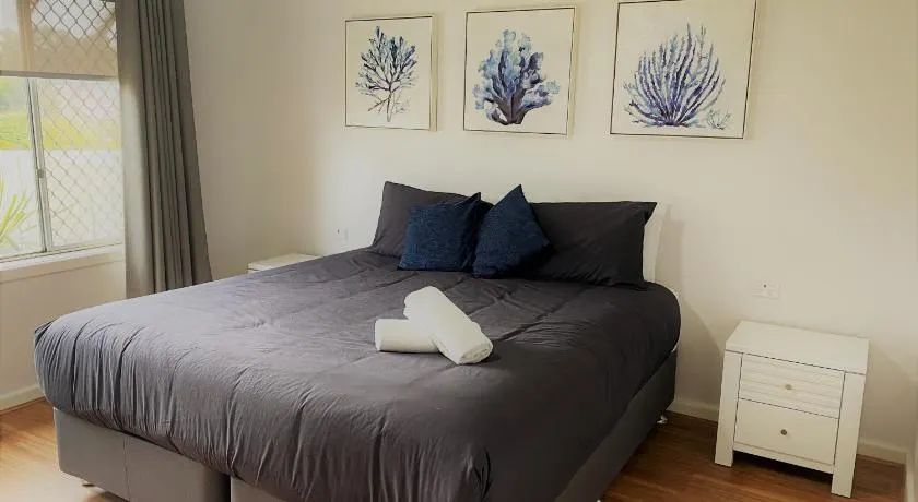 Blue Tides Accommodation - Image 1