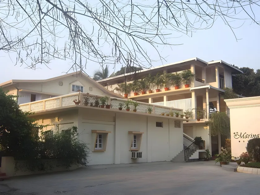 Marina's Motel - Image 1