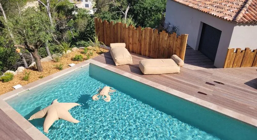 Les Champs Gallone suites avec jacuzzi privatif - Image 1