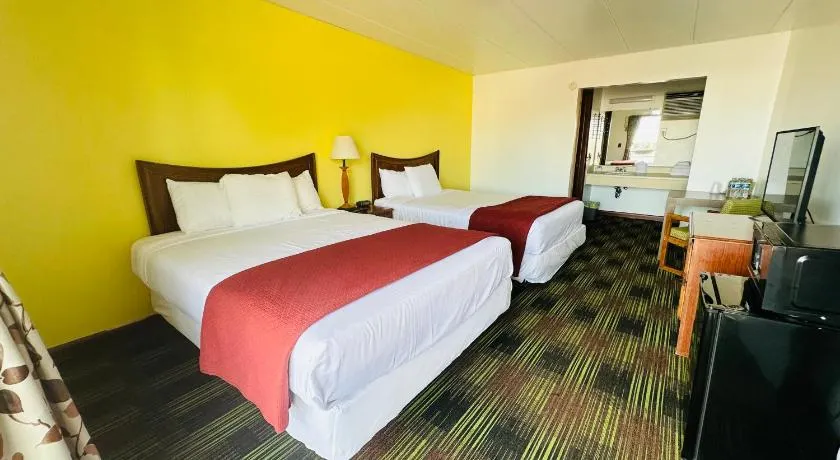 Quality Lodge - Cedar Point Area - Image 1