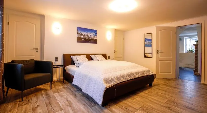 Marias Guest House - Image 1