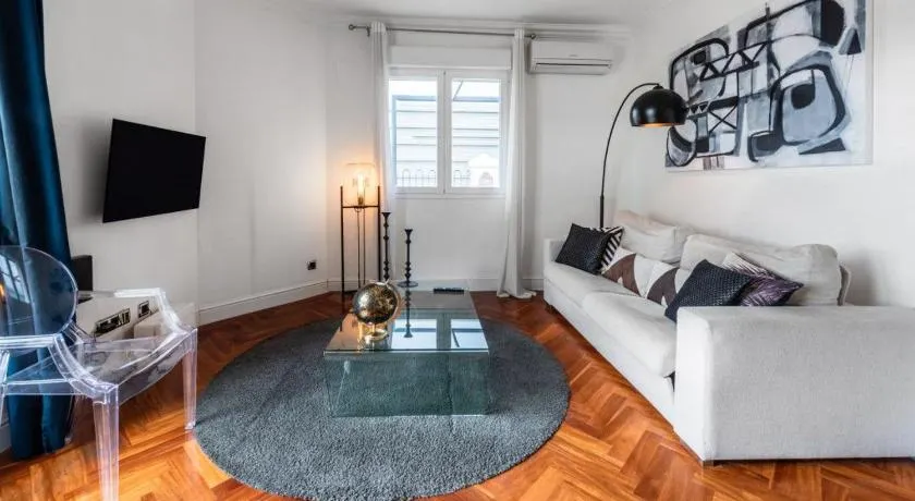 Penthouse with outstanding terrace- 1Bedroom -Goya - Image 1