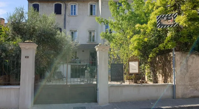 Le Clos Marceau - Image 1