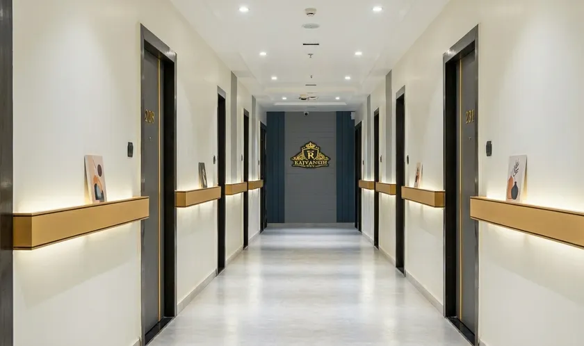 Hotel Rajvanshi Inn - Image 1