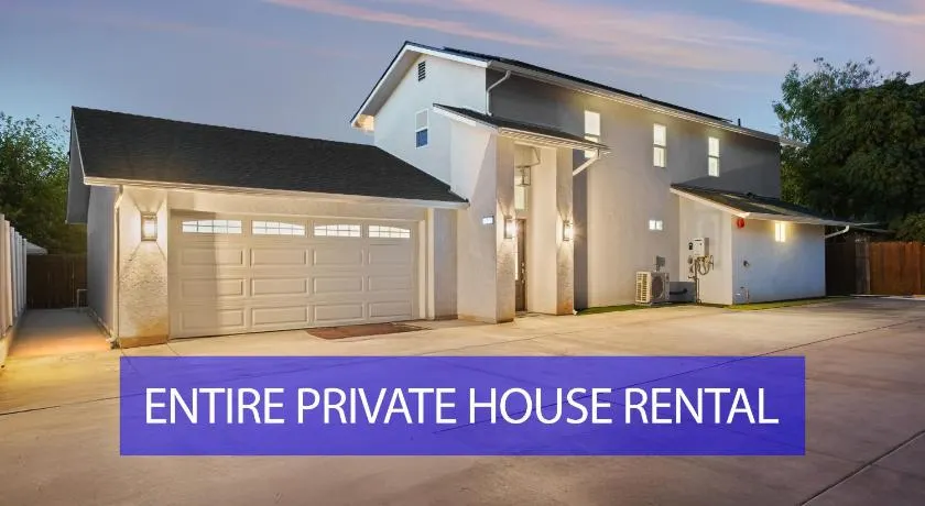 Entire Private Home with 3 Bedrooms 2 Bathrooms, with Garage, Gated Yard, King Bed House, Available Now - Image 1