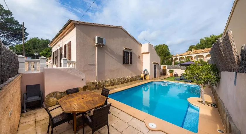 Typisch mallorquinisches Stadthaus mit Pool – Casa Manolo - Image 1