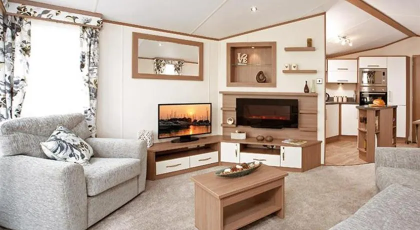 Family breaks at Rockley Park with Prosecco and a box of chocolates on arrival - Image 1