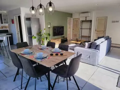 Newlook 1 - Image 1