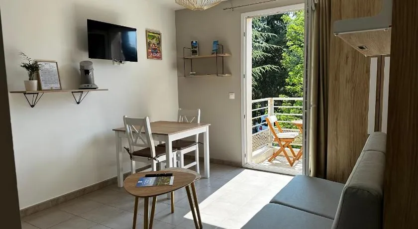 Les locations Cinaureva « Le petit nid de l'Argentière » - Image 1