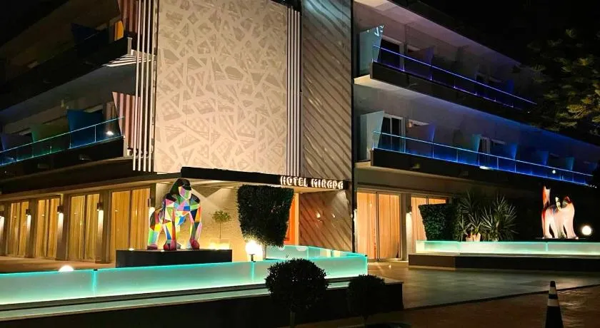 Mirada Hotel - Image 1