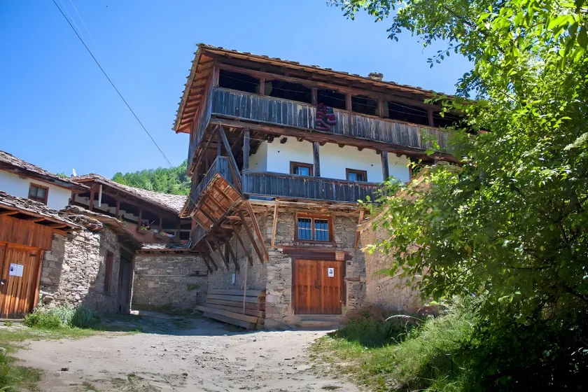 Kruchma Bratyata Guest House - Image 1