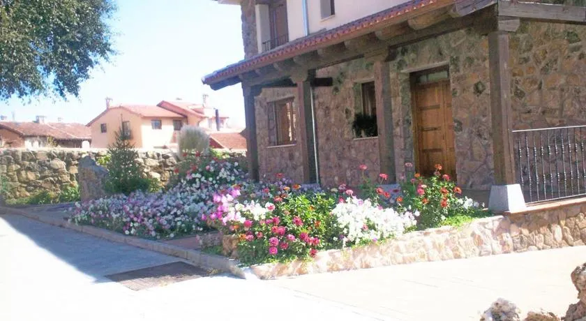 Hotel Las Fuentes - Image 1