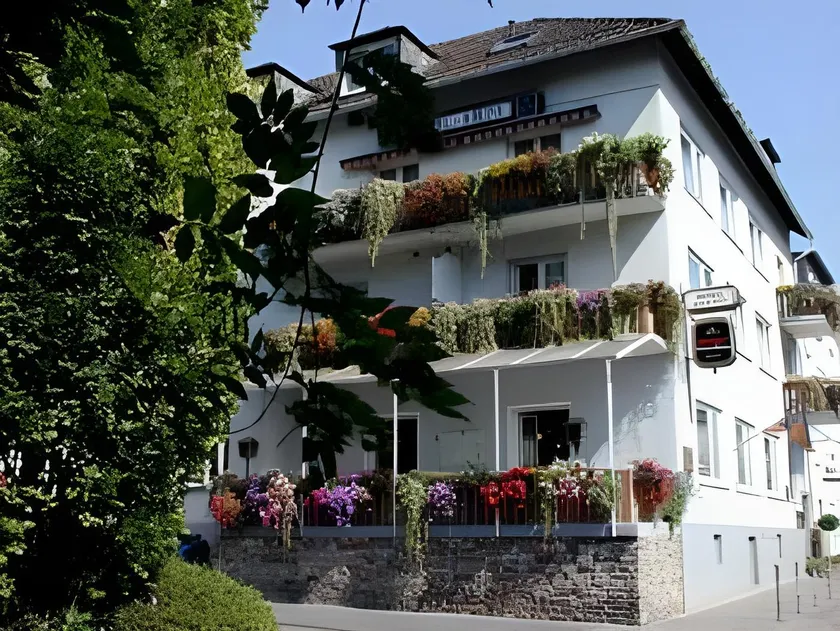 Hotel Restaurant Krone - Image 1